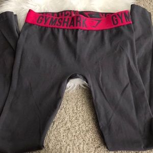 Gymshark Pants - Gym shark leggings Gymshark Pants - Gym shark leggings